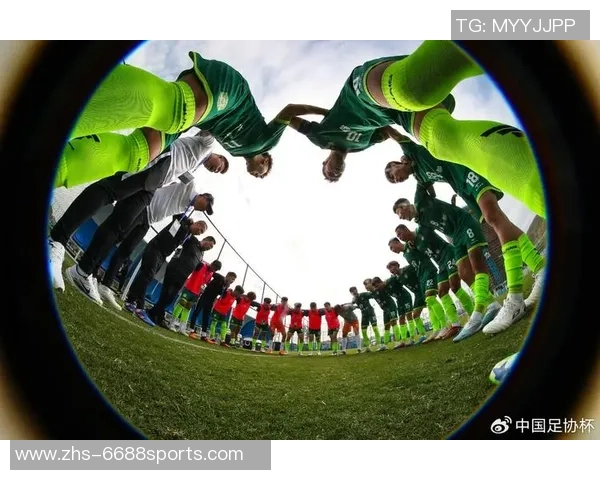 足球场上的激情瞬间与梦想追逐的完美结合尽在这组精彩图片中展现